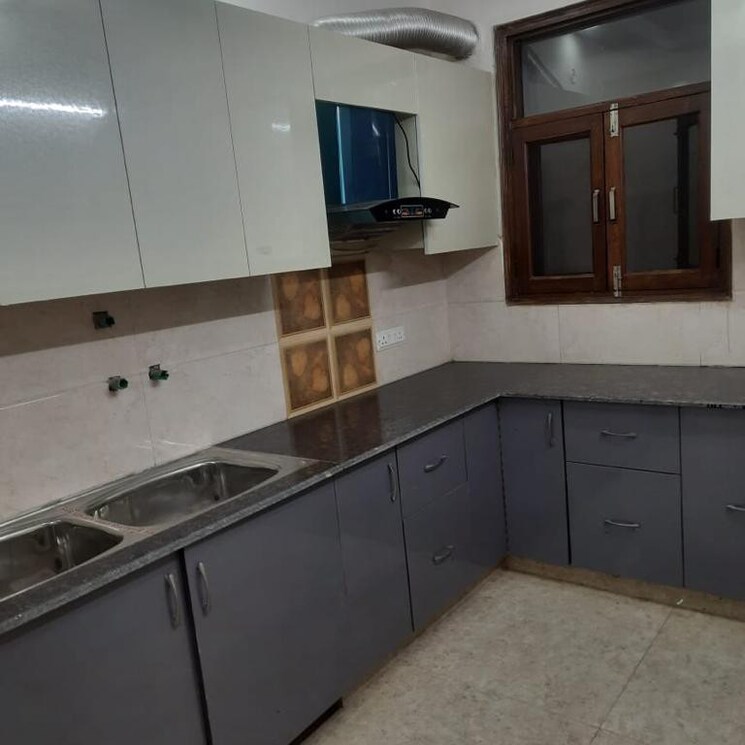 Kitchen, beta i greater noida 1.5 Bedroom 200 Sq.Mt. Independent House In Beta I Greater Noida Greater Noida 2763168