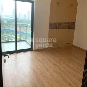 Room in 4 BHK Apartment at M3M Latitude, Sector 65 – for Rent