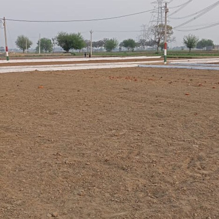 Other, rohini  62 Sq.Mt. Plot In Rohini Delhi 2778065