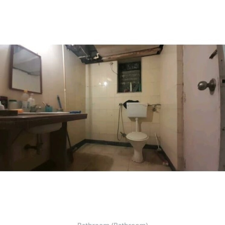 Bathroom, motilal nagar 1.5 Bedroom 480 Sq.Ft. Apartment In Motilal Nagar Mumbai 2780749
