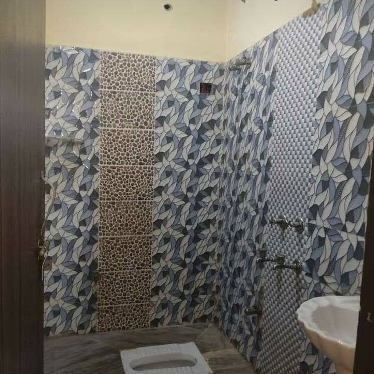 Bathroom, south extension i 2 Bedroom 512 Sq.Ft. Builder Floor In South Extension I Delhi 2780987