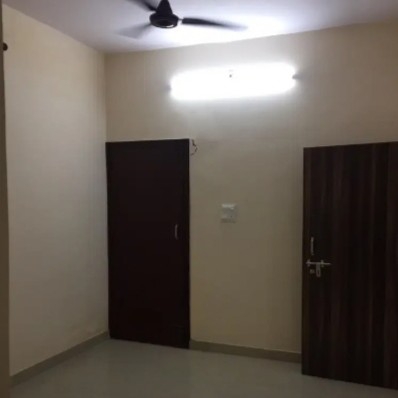 sarita vihar 2 bhk rent