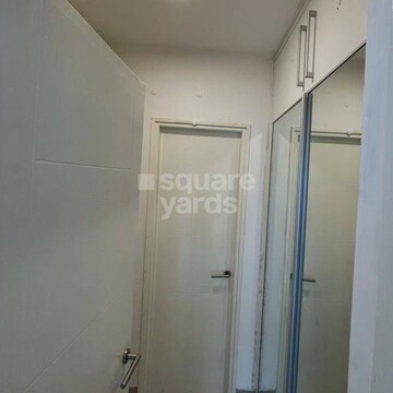 Room in 3 BHK Apartment at Dhoot Time Residency, Sector 63 – for Rent