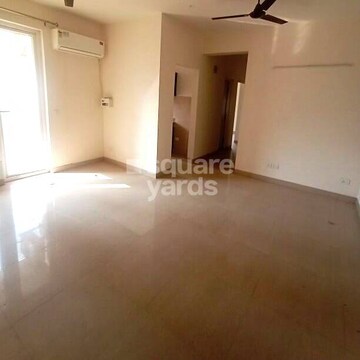 Room in 3 BHK Apartment at Emaar Emerald Estate, Sector 65 – for Rent