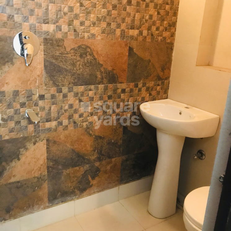 Bathroom, royal-homes-rajendra-park 2 Bedroom 650 Sq.Ft. Builder Floor In Rajendra Park Gurgaon 2819065