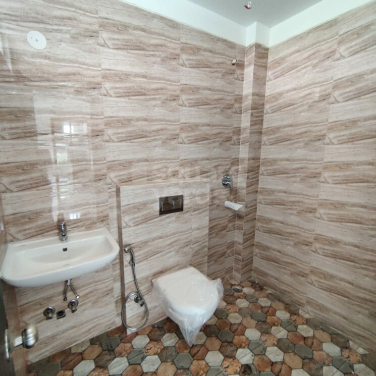 Bathroom, sector 57 3 Bedroom 240 Sq.Ft. Builder Floor In Sector 57 Gurgaon 2827356