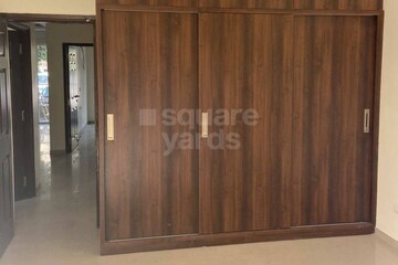 Room in 3 BHK Builder Floor at Emaar MGF Emerald Hills, Sector 65 – for Rent