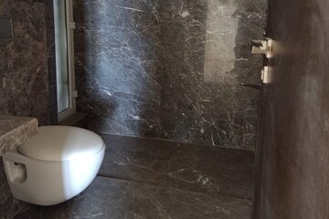 Bathroom in 5 BHK Apartment at Bharat Skyvistas, Andheri West – for Sale