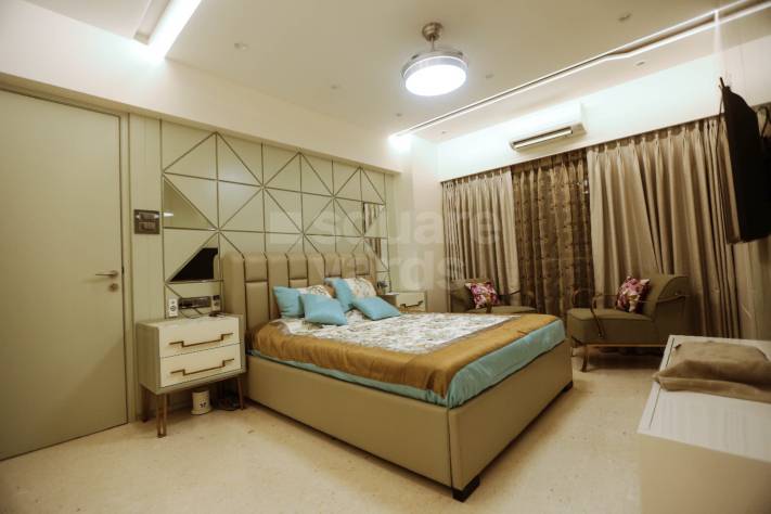 3.5 BHK Apartment For Resale in Runwal Elegante Andheri West Mumbai  3008190