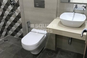 Bathroom in 3 BHK Apartment at Vipul World Floors, Sector 48 – for Rent