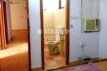 Bathroom in 2 BHK Apartment at Sector 7 Dwarka – for Rent