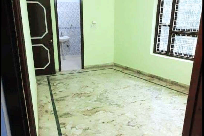 2 bedroom 920 sq.ft. builder floor in narela delhi