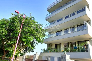 3 BHK Builder Floor – Exterior View View at Sector 15 ii - for Rent
