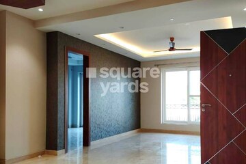 Bedroom in 3 BHK Builder Floor at Sector 15 – for Rent