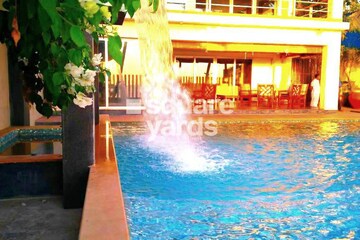 Swimming Pool in 6 BHK Independent House at Emgee Janki Kutir, Juhu – for Rent