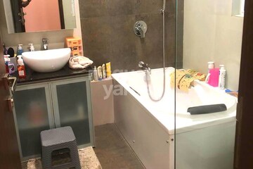 Bathroom in 5 BHK Apartment at Snehal Apartment Juhu, Juhu – for Rent