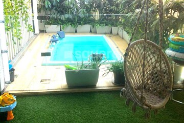 Balcony in 5 BHK Apartment at Snehal Apartment Juhu, Juhu – for Rent