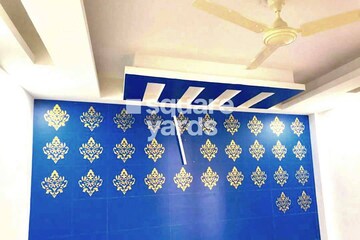 Bedroom in 3 BHK Builder Floor at DLF Park Place, Sector 54 – for Rent