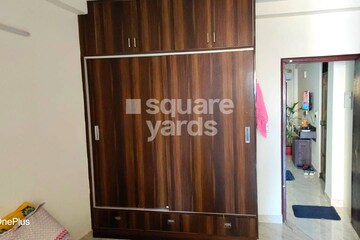Room in 2 BHK Apartment at Ansal Versalia Avante, Sector 67a – for Rent
