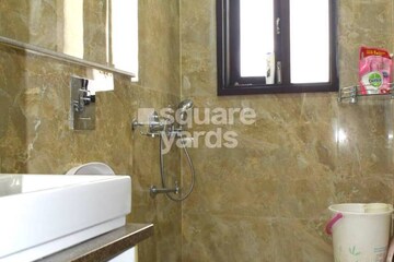 Bathroom in 3 BHK Builder Floor at Ansal Esencia - Sovereign Floors, Sector 67 – for Rent