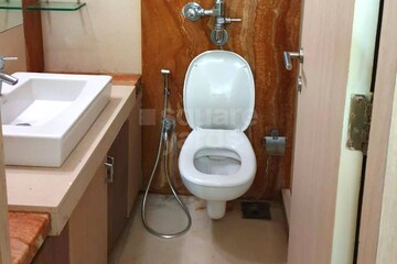 Bathroom in 2.5 BHK Apartment at Kalpataru Aura, Ghatkopar West – for Rent