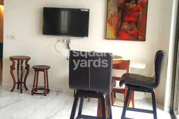 Room in 3 BHK Apartment at Tata Primanti-Tower Residences, Sector 72 – for Rent