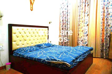 Bedroom in 3 BHK Builder Floor at Ansal Esencia - Amara Villas, Sector 67 – for Rent