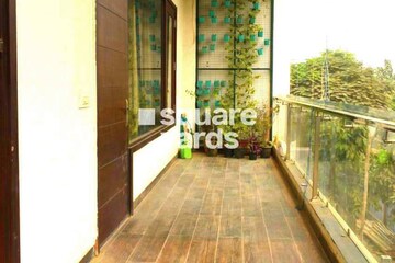 Balcony in 3 BHK Builder Floor at Ansal Esencia - Amara Villas, Sector 67 – for Rent