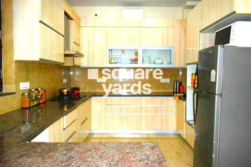Kitchen in 3 BHK Builder Floor at Ansal Esencia - Amara Villas, Sector 67 – for Rent