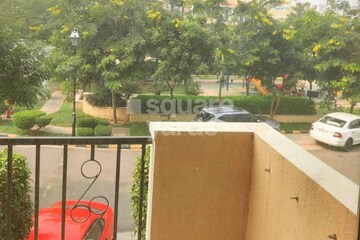 Furnished Amenities in 3 BHK Apartment at Emaar MGF Emerald Hills, Sector 65 – for Rent