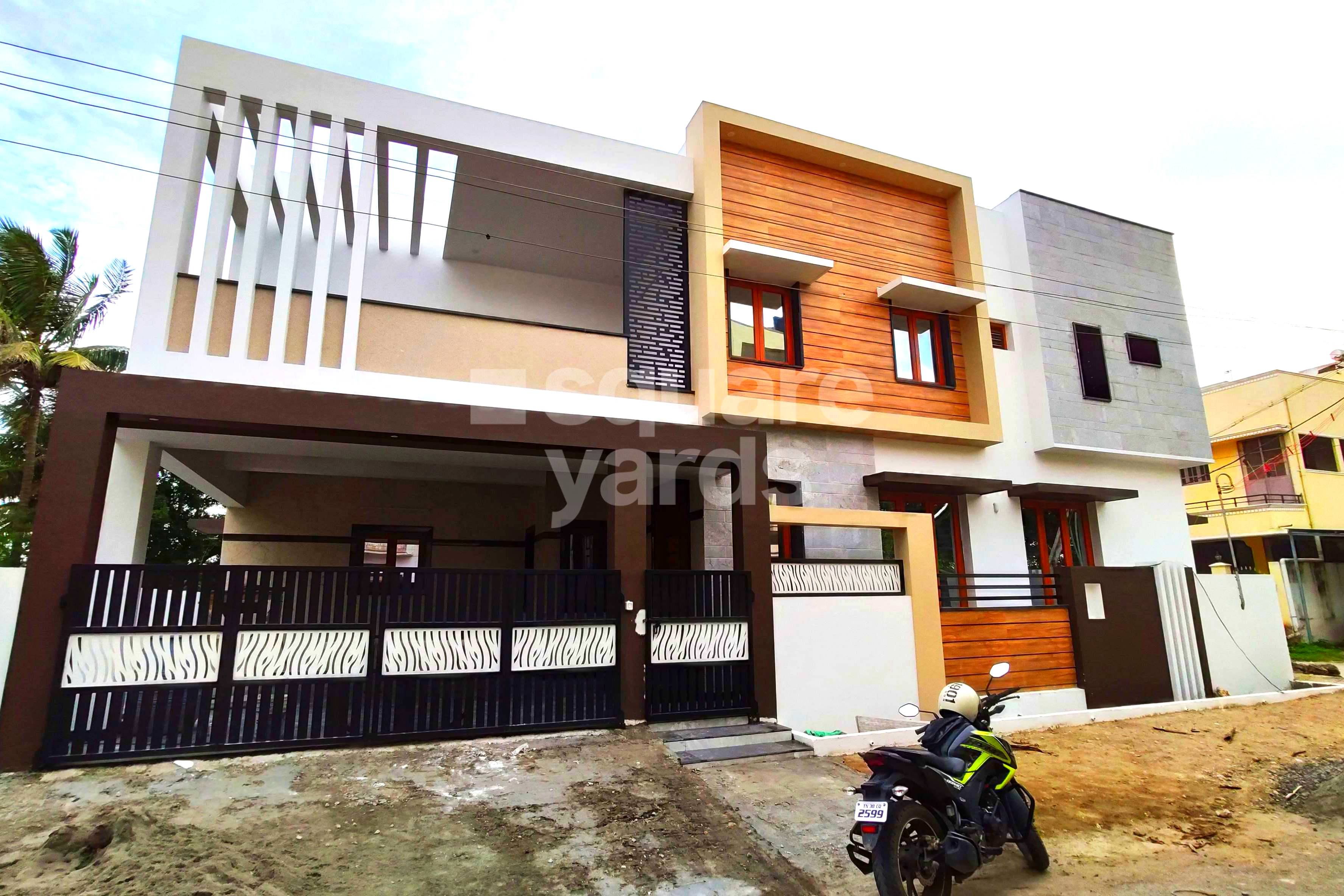 Resale 3 Bedroom 1590 Sq.Ft. Villa in Prestige Palms, Whitefield