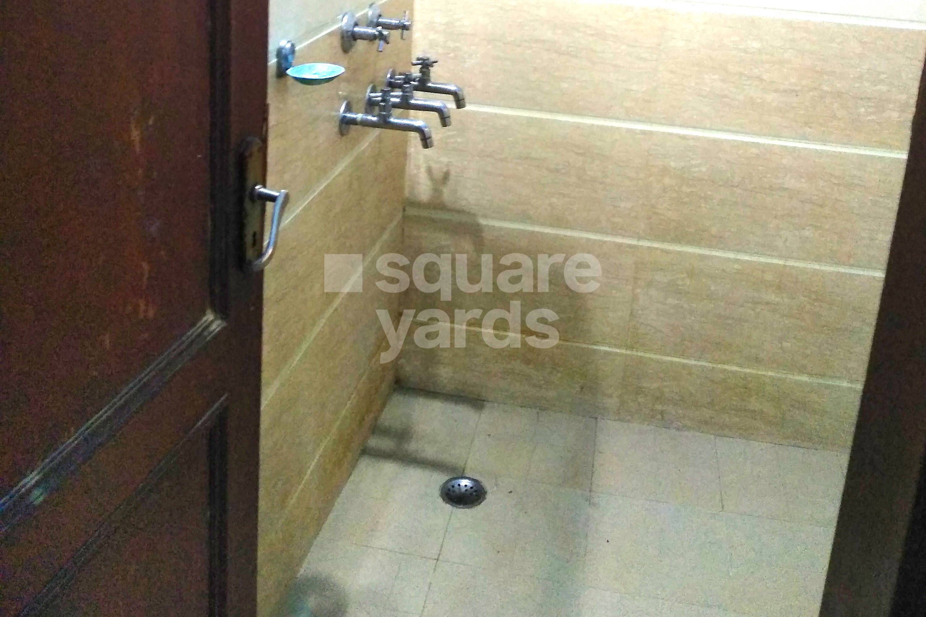Rental Studio 322 Sq.Ft. Apartment in RWA Block B Dayanand Colony