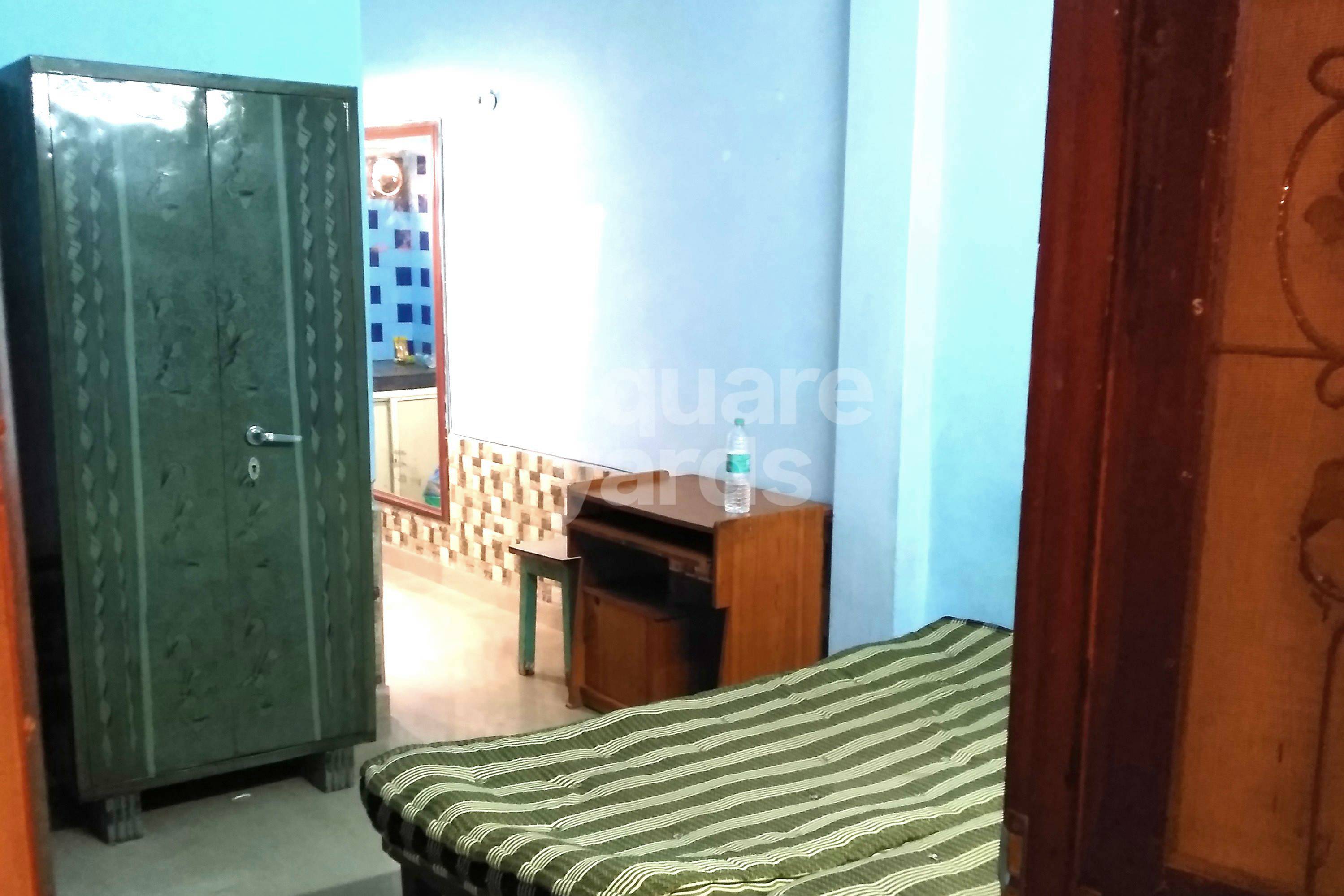 Rental Studio 322 Sq.Ft. Apartment in RWA Block B Dayanand Colony