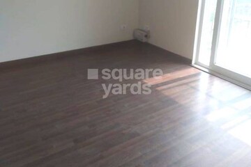 Room in 3 BHK Apartment at Sector 70a – for Rent