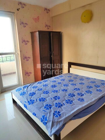 Bedroom in 3 BHK Apartment at Orchid Petals, Sector 49 – for Rent