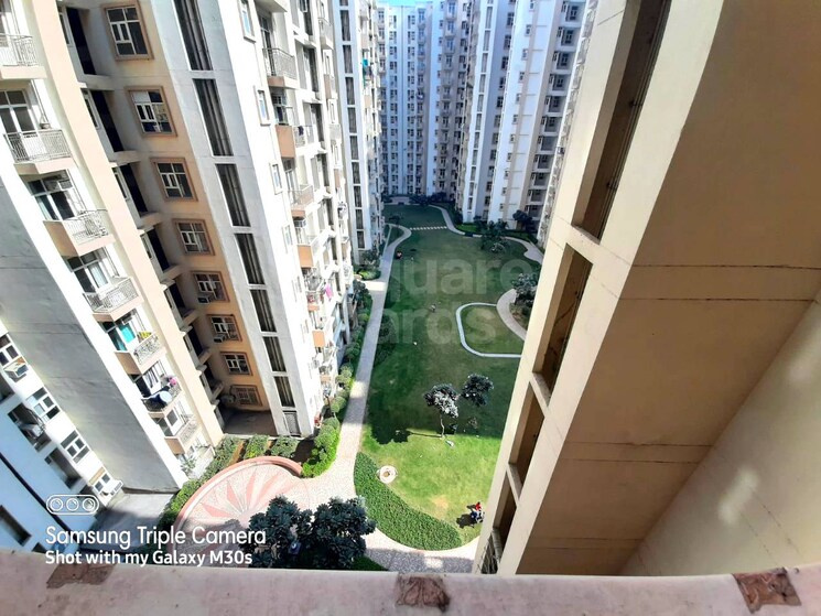 Balcony, shree-vardhman-mantra 2 Bedroom 800 Sq.Ft. Apartment In Sector 67 Gurgaon 3368381