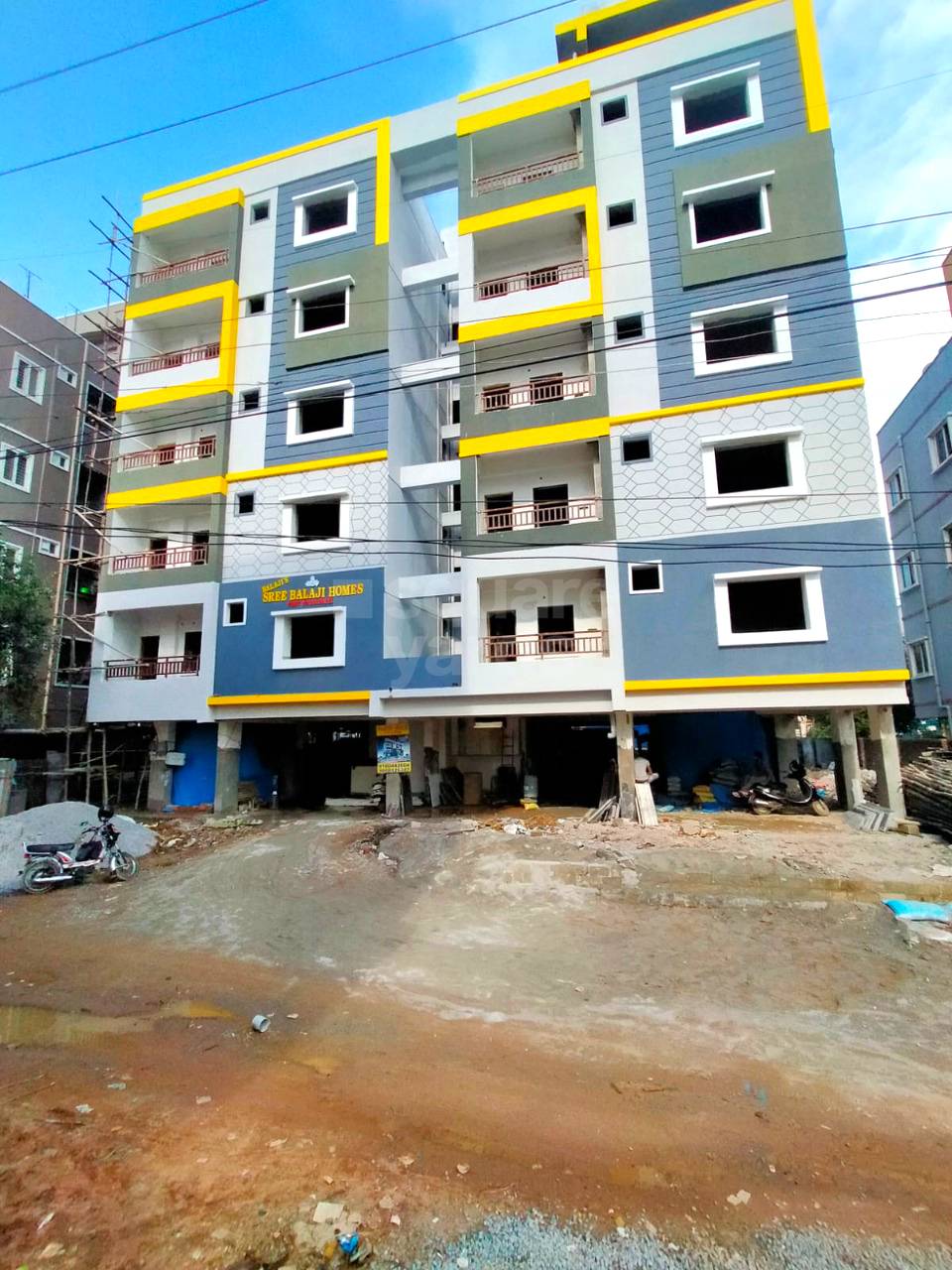 Resale 2 Bedroom 1200 Sq.Ft. Apartment in Pragathi Nagar Hyderabad