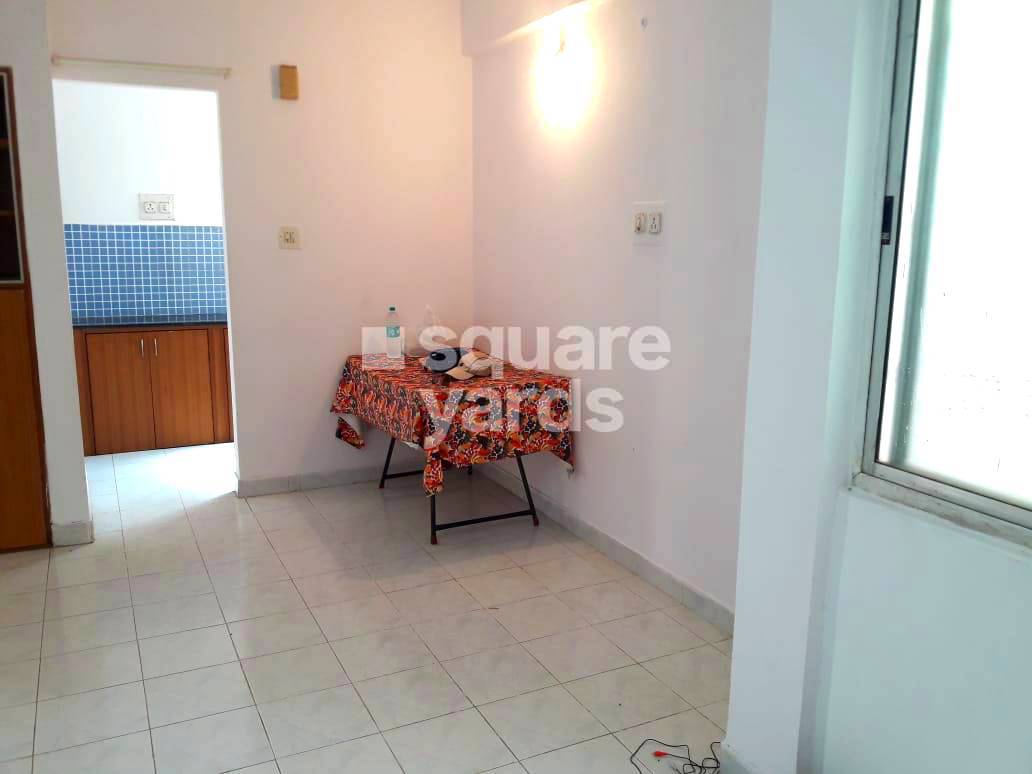 Rental 4 Bedroom 1600 Sq.Ft. Apartment in Icon Happy Living, Electronic