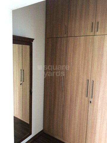 Room in 4 BHK Apartment at Emaar The Palm Drive-The Premier Terraces, Sector 66 – for Rent