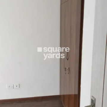 Room in 2 BHK Apartment at M3M Sierra, Sector 68 – for Sale