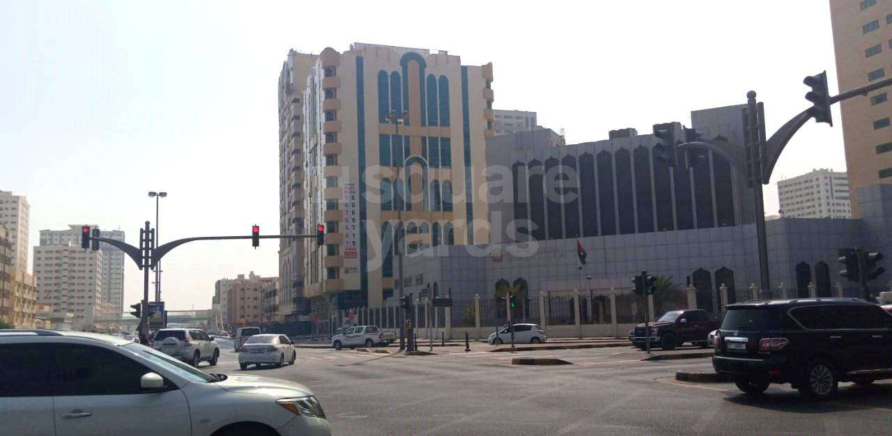 3 BR 1500 Sq.Ft. Apartment in Mega Mall