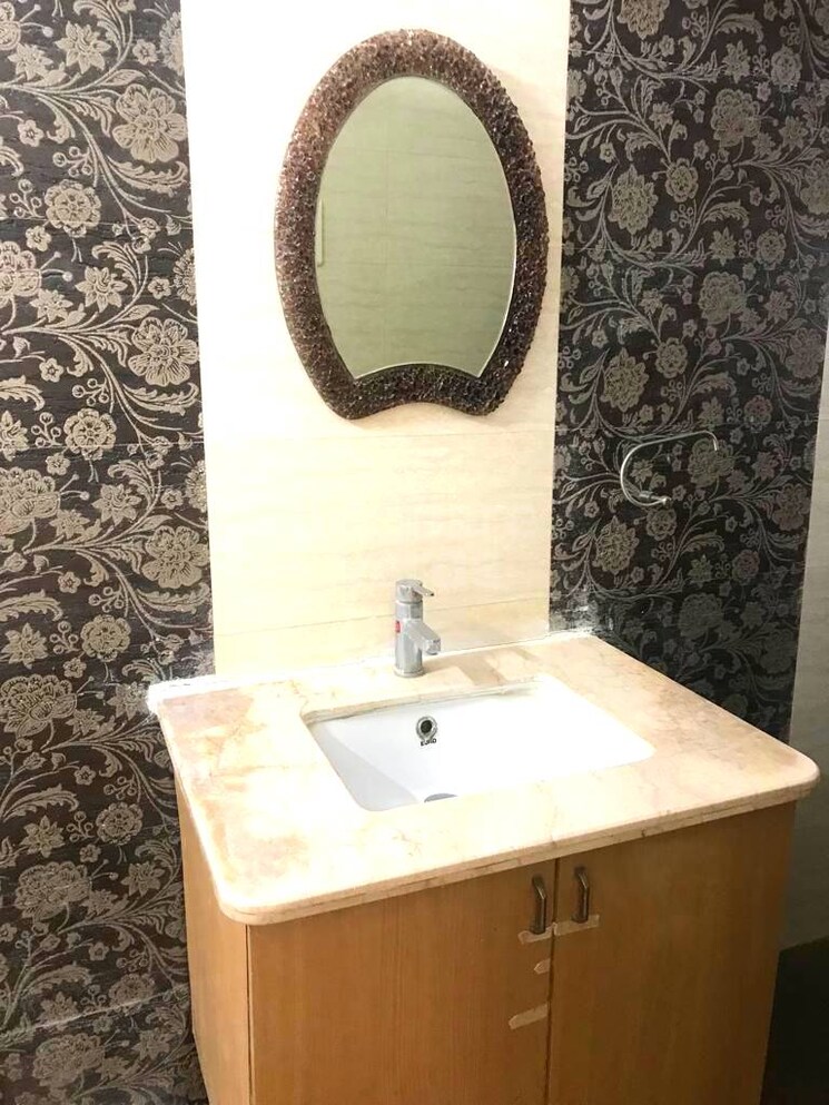 Bathroom, juhu-vishal-chs 3 Bedroom 1700 Sq.Ft. Apartment In Juhu Mumbai 3478211