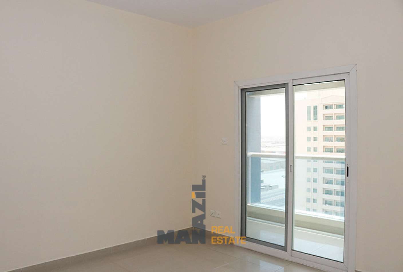 1 BR 800 Sq.Ft. Apartment in Manazil Tower 4
