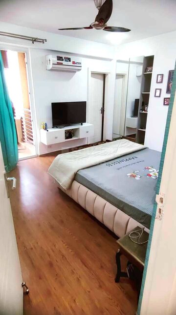 Bedroom in 3 BHK Apartment at Tulip Violet, Sector 69 – for Rent