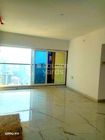 Room in 3 BHK Apartment at RNA NG Eclat, Andheri West – for Sale
