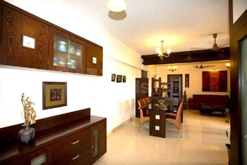Living Room in 4 BHK Apartment at Palash Towers, Andheri West – for Sale