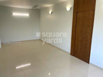 Master Bedroom in 2 BHK Apartment at Karachi Citizens CHS, Juhu – for Rent