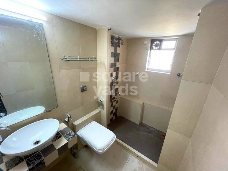 Attached Bathroom, karachi-citizens-chs 2 Bedroom 800 Sq.Ft. Apartment In Juhu Mumbai 3538759