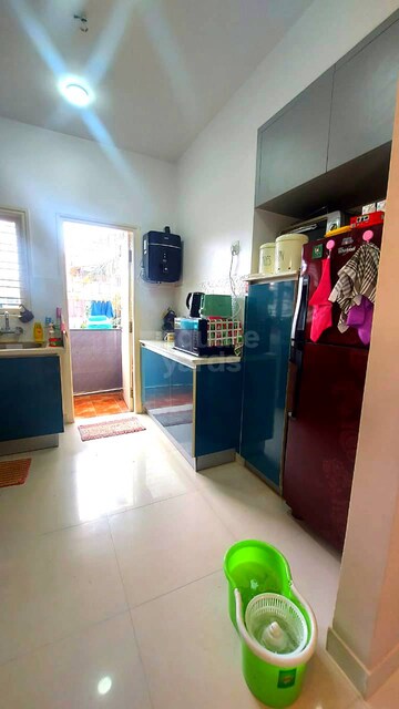 Furnished Amenities in 2 BHK Apartment at Indiranagar – for Rent