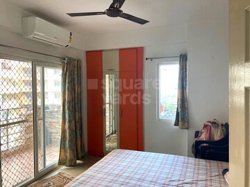 Bedroom in 2.5 BHK Apartment at Express Zenith, Sector 77 – for Rent